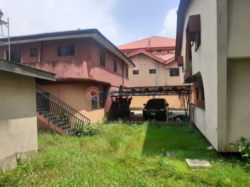 9 bedroom House For Rent Festac Amuwo Odofin Lagos - 0