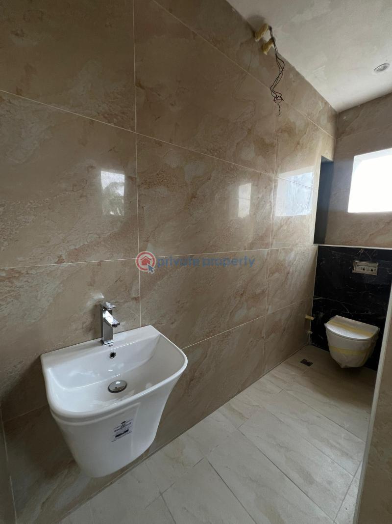 3 bedroom Block Of Flats For Sale This Gigantic Apartment Also Has A Gym House Victoria Island Lagos - 3