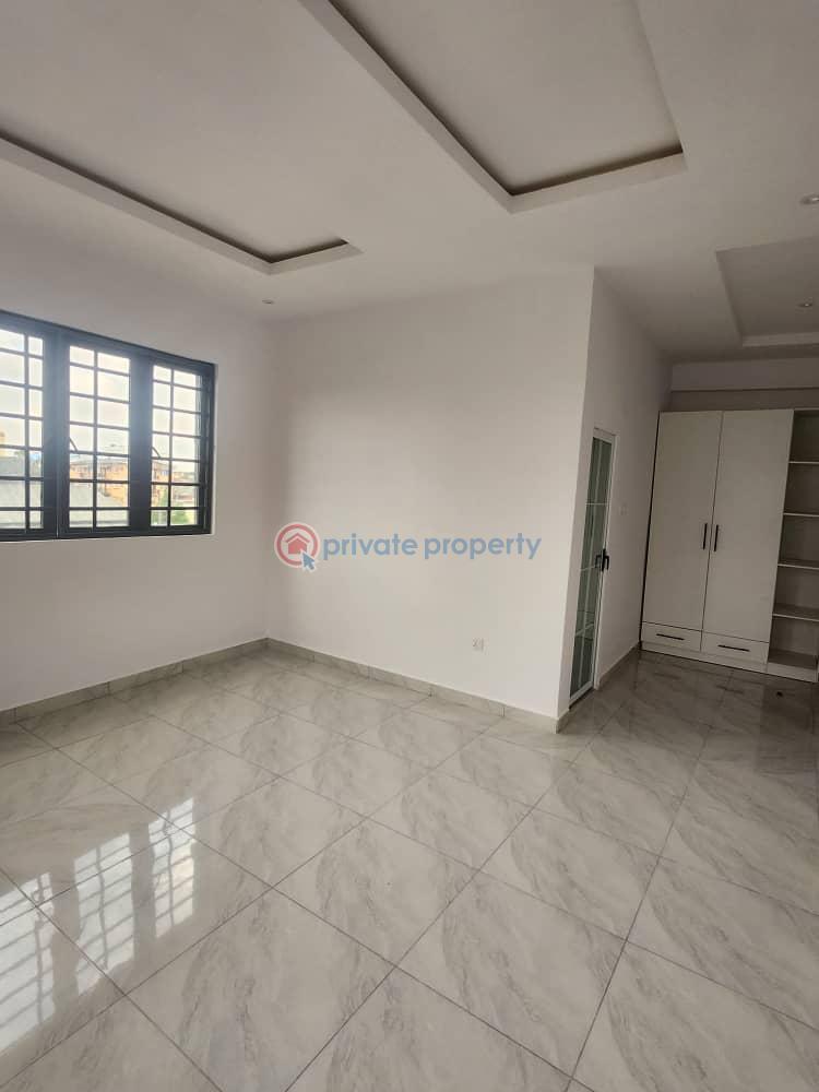 3 bedroom Flat & Apartment For Rent Off Comments Avenue Sabo Yaba Lagos - 5