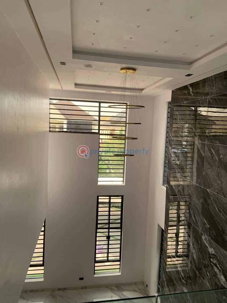 5 bedroom House For Sale Carlton Gate Estate Lekki Lagos - 10