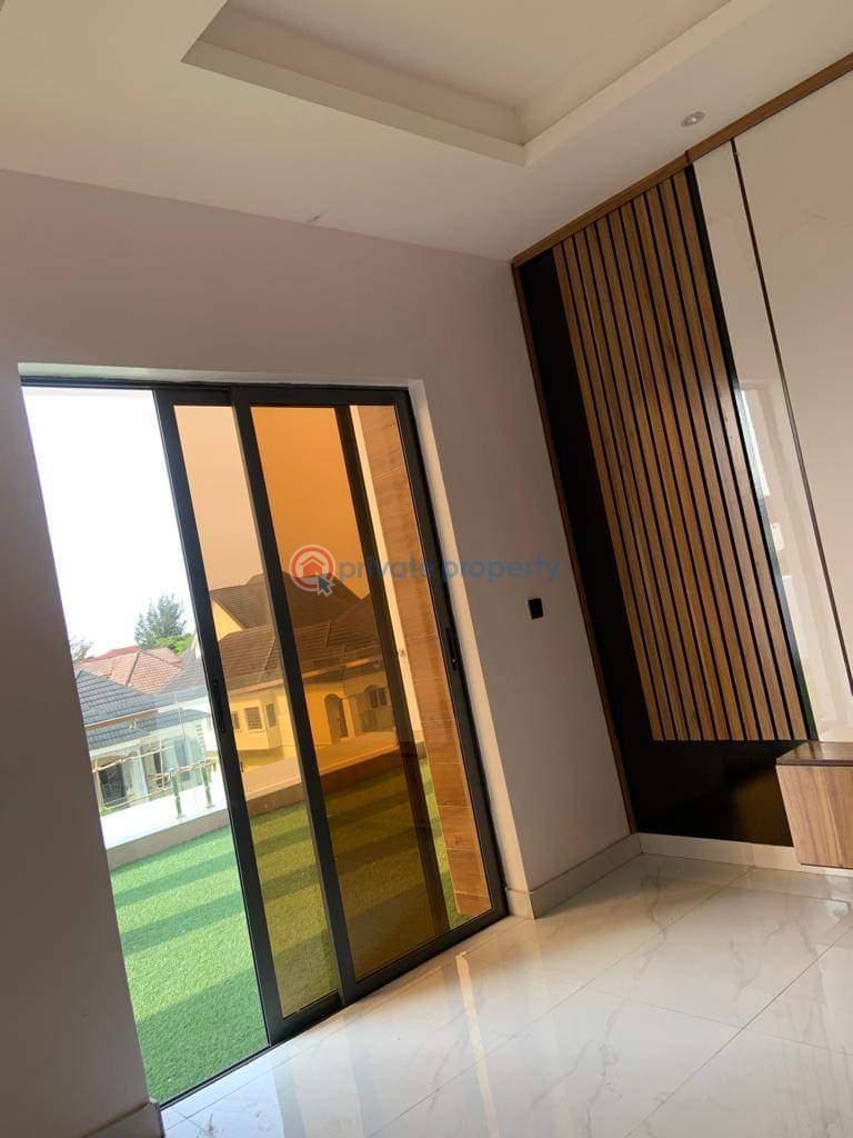 5 bedroom House For Sale Carlton Gate Estate Lekki Lagos - 4