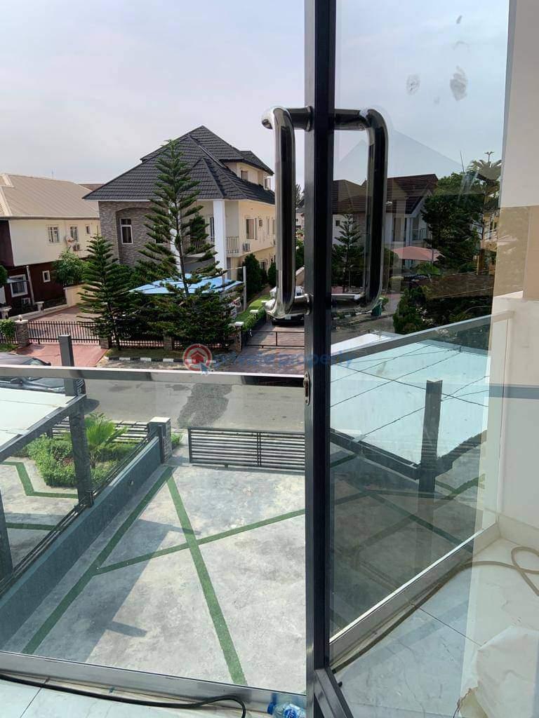 5 bedroom House For Sale Carlton Gate Estate Lekki Lagos - 2
