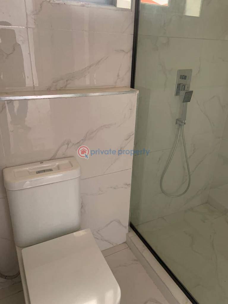 5 bedroom House For Sale Carlton Gate Estate Lekki Lagos - 23