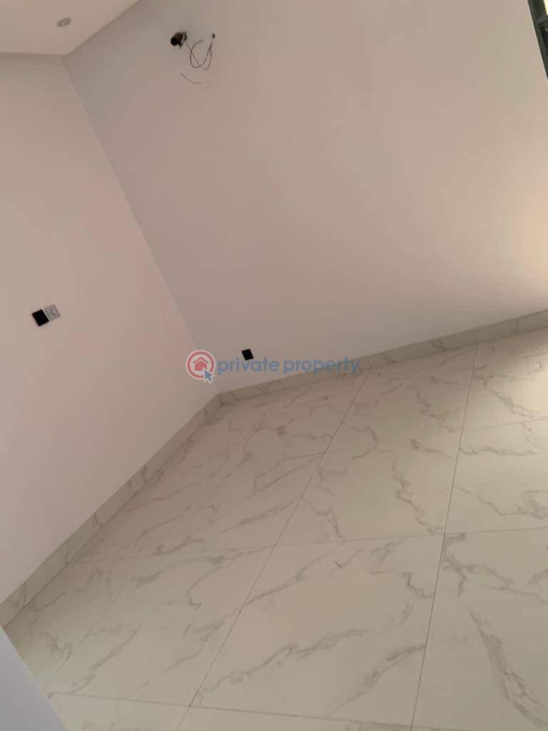 5 bedroom House For Sale Carlton Gate Estate Lekki Lagos - 18