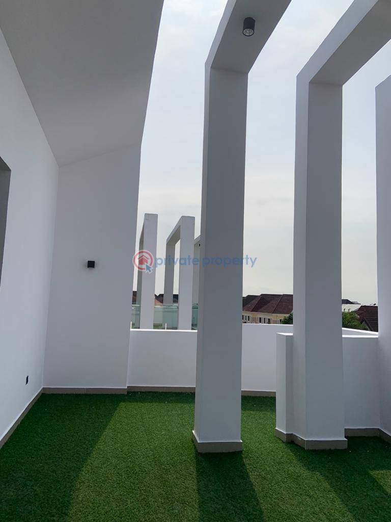 5 bedroom House For Sale Carlton Gate Estate Lekki Lagos - 9