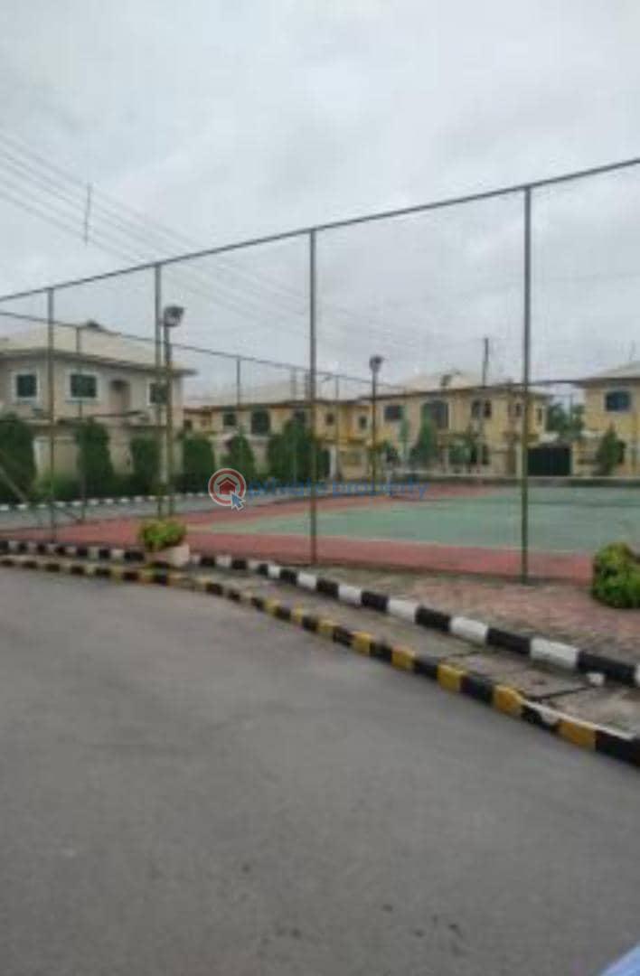 For sale 5 bedroom Duplex Stillwater Garden Estate Lekki Expressway