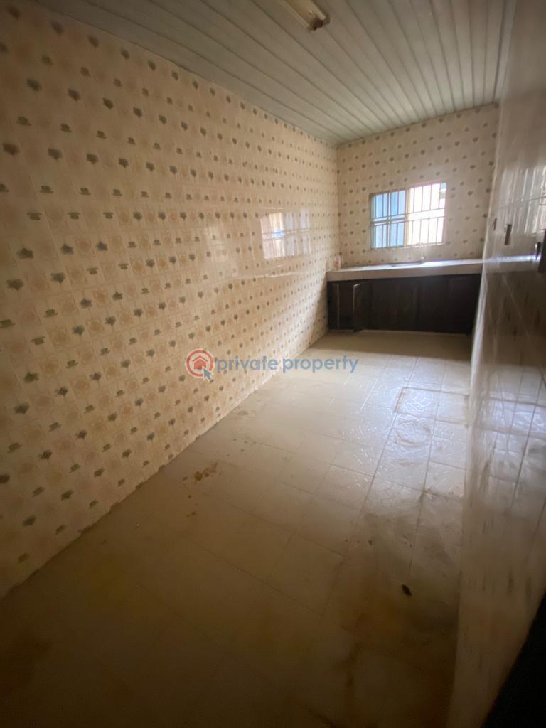 3 bedroom Flat & Apartment For Rent Olokonla Ajah Lagos - 12