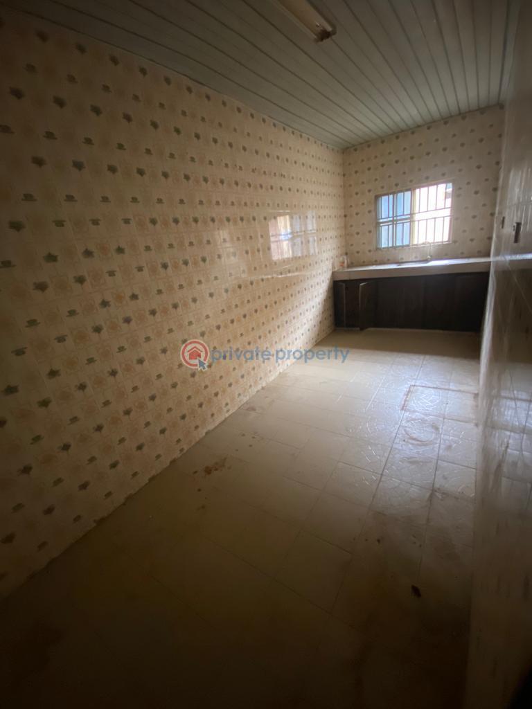 3 bedroom Flat & Apartment For Rent Olokonla Ajah Lagos - 11