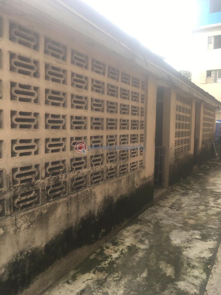 3 bedroom Semi detached Duplex For Sale Opposite Yaba Tech Yaba Lagos - 1