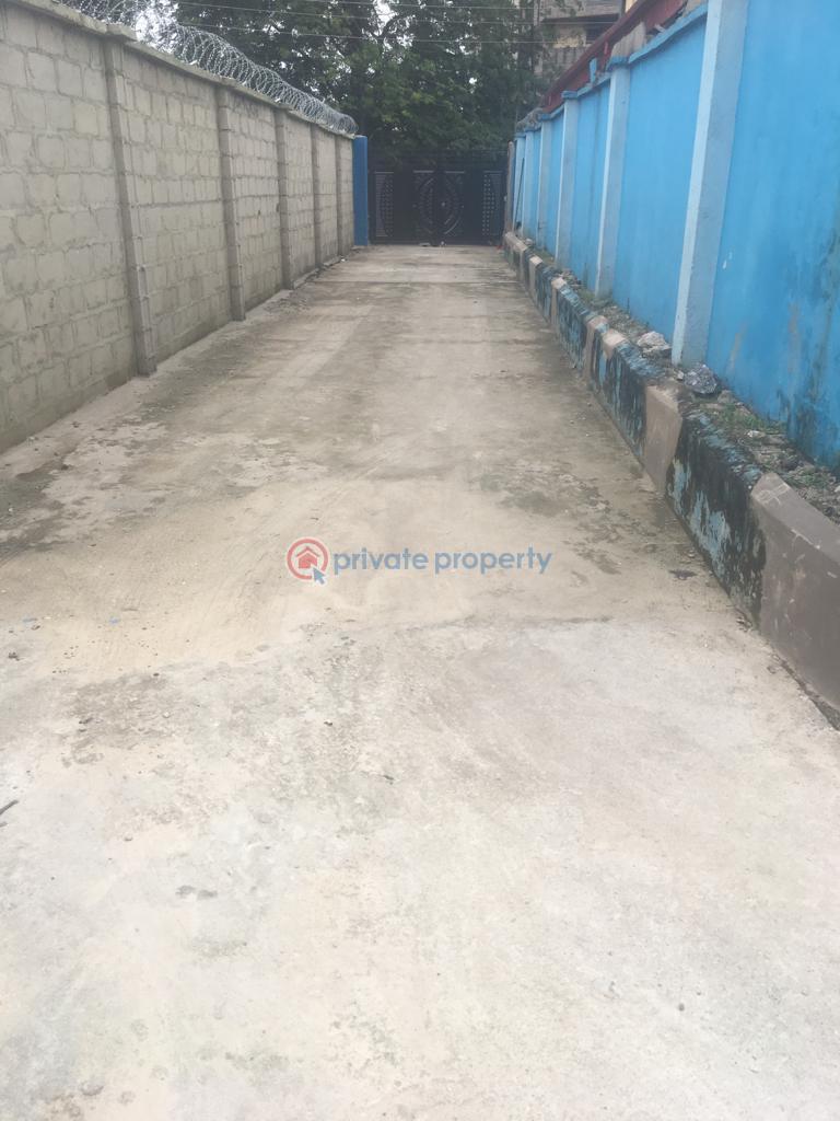 3 bedroom Semi detached Duplex For Sale Opposite Yaba Tech Yaba Lagos - 12