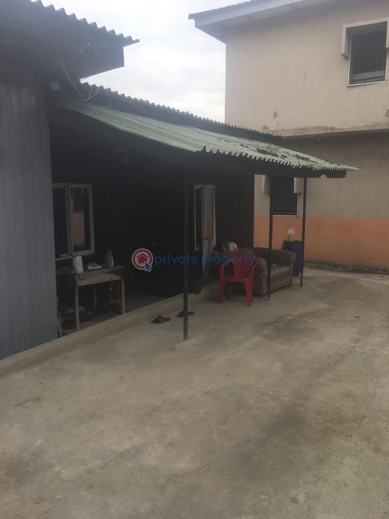 3 bedroom Semi detached Duplex For Sale Opposite Yaba Tech Yaba Lagos - 9