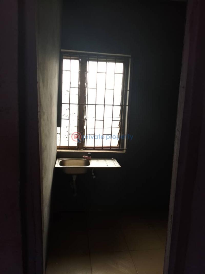 1 bedroom Flat & Apartment For Rent Mafoluku Oshodi Lagos - 1