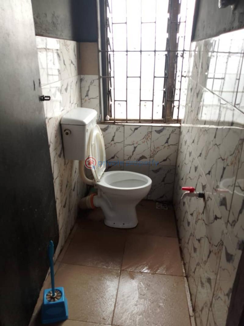1 bedroom Flat & Apartment For Rent Mafoluku Oshodi Lagos - 3