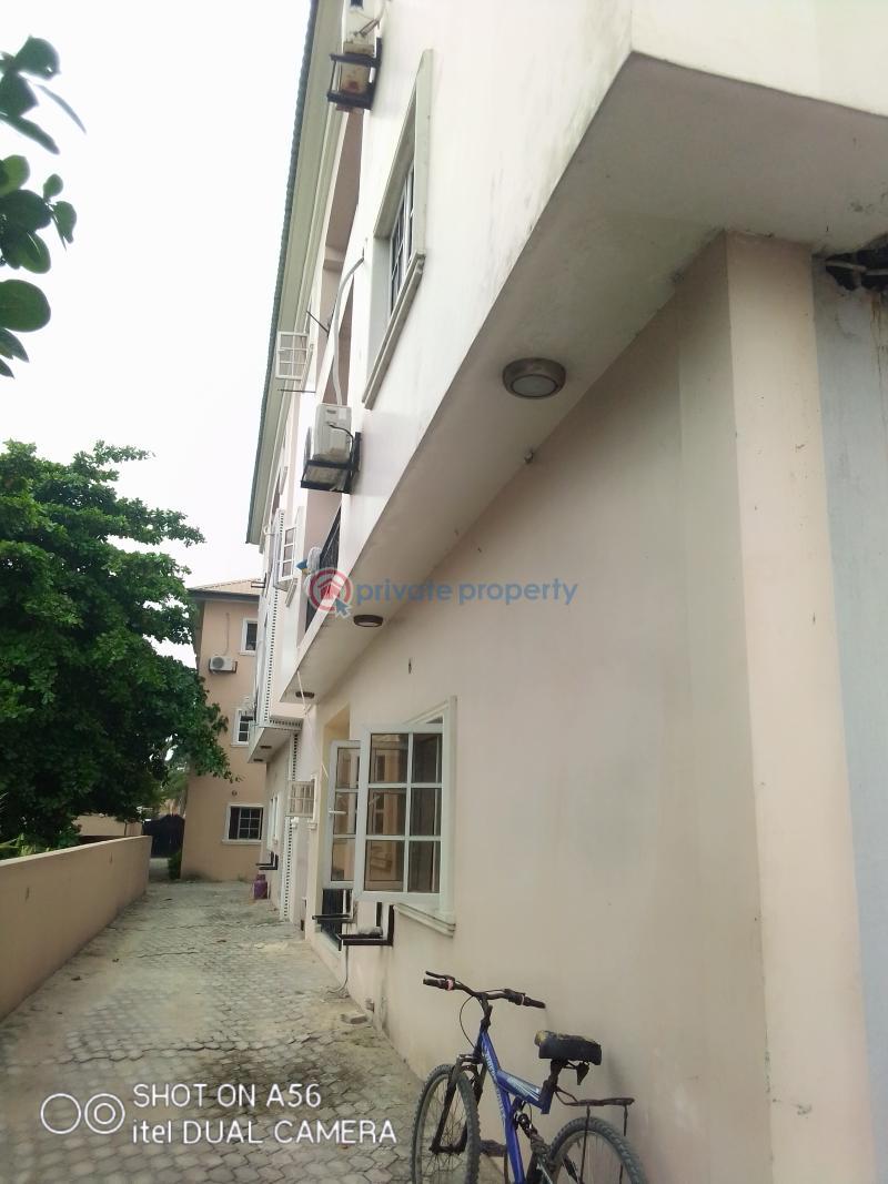For rent 2 bedroom Flat & Apartment Domino Pizza Road, Agungi Lekki