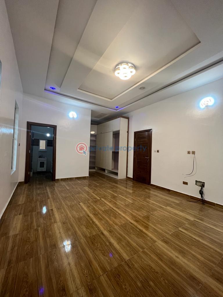 2 bedroom Flat & Apartment For Rent Lekki Phase 1 Lagos - 3