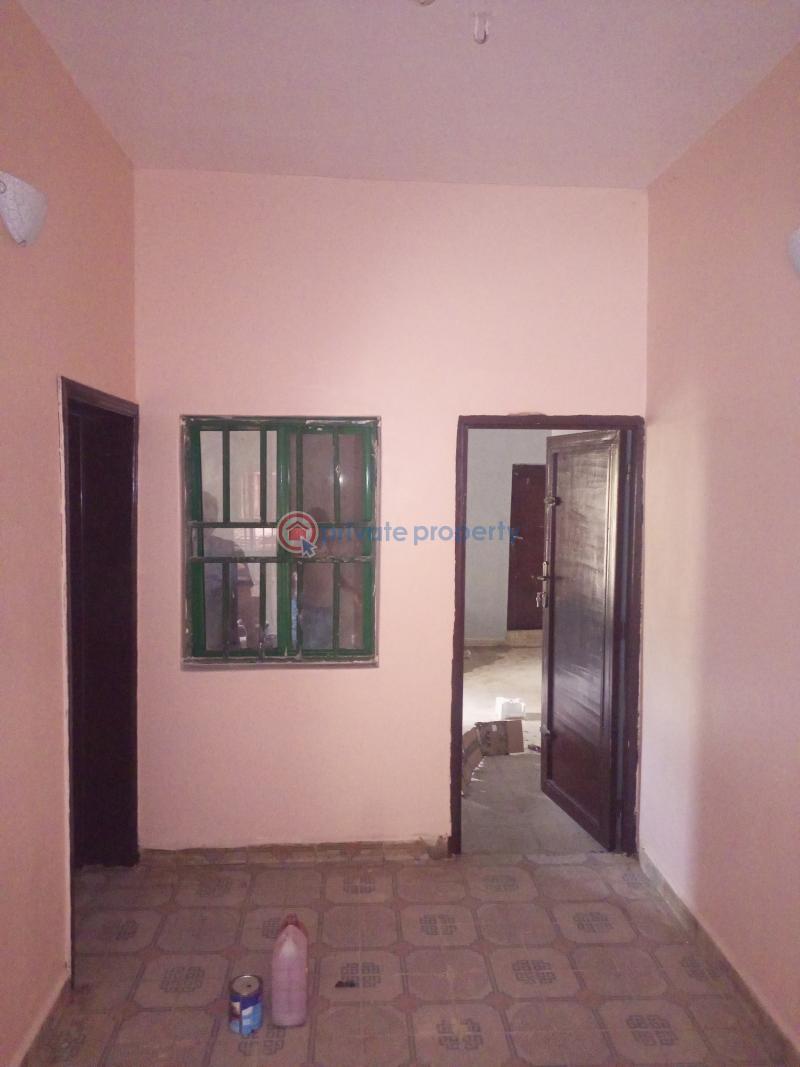 3 bedroom Block Of Flats For Rent Utako District Utako Abuja Phase 2  - 4
