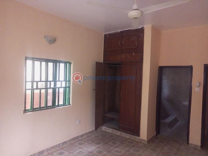 3 bedroom Block Of Flats For Rent Utako District Utako Abuja Phase 2  - 12