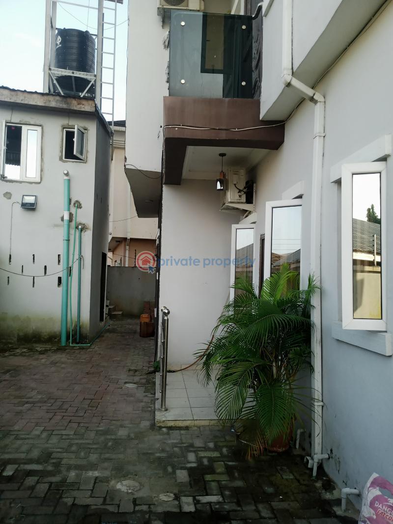 2 bedroom House For Rent Majek Bus Stop, Just After Shoprite, Sangotedo Ajah Lagos - 10