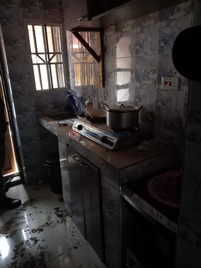 2 bedroom Flat & Apartment For Rent Bariga Shomolu Lagos - 3