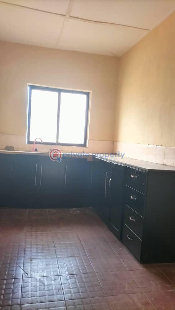 3 bedroom Flat & Apartment For Rent Surulere Lagos - 2