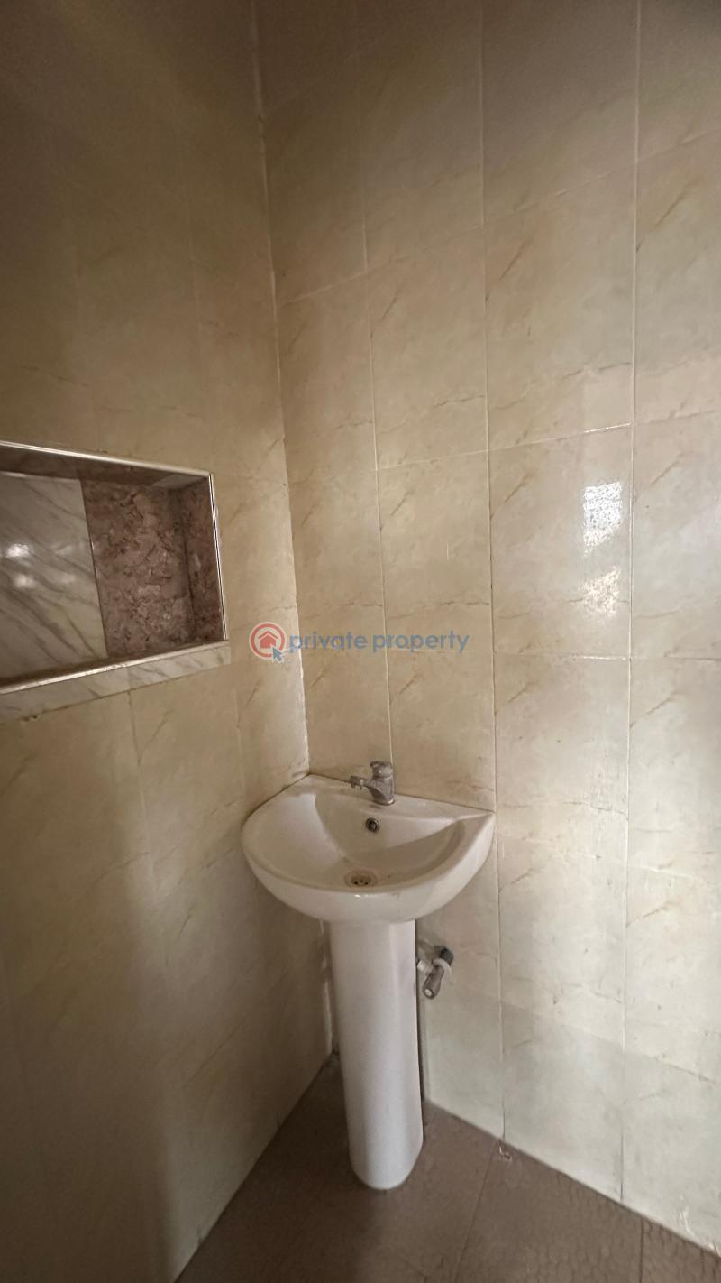 3 bedroom House For Sale Skyview Estate, Up Jesus, Jericho Gra Extension Ibadan Oyo - 21