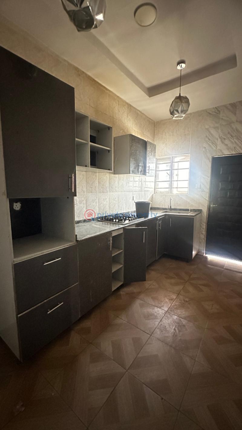 3 bedroom House For Sale Skyview Estate, Up Jesus, Jericho Gra Extension Ibadan Oyo - 13