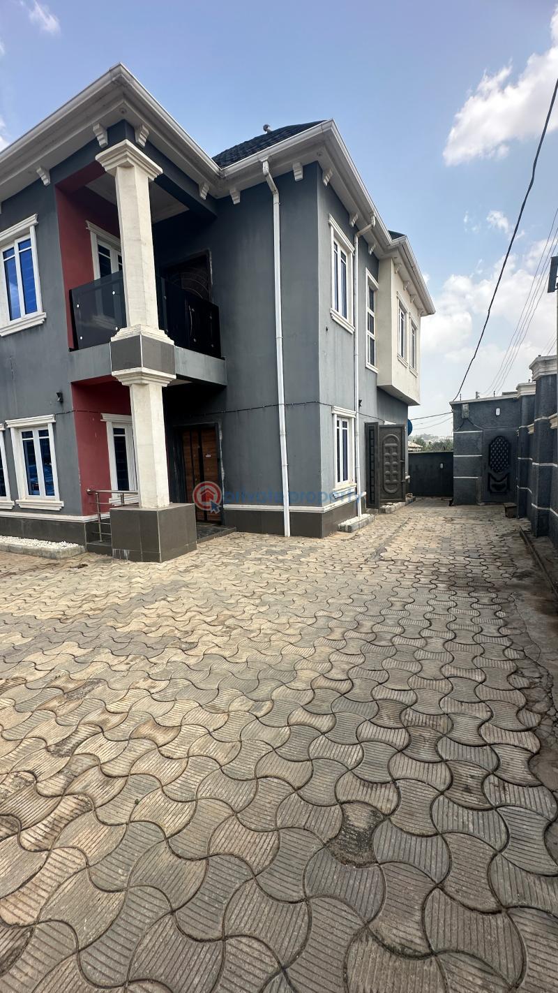 3 bedroom House For Sale Skyview Estate, Up Jesus, Jericho Gra Extension Ibadan Oyo - 1