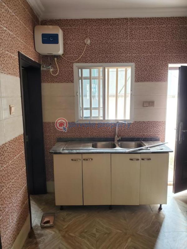 4 bedroom Detached Duplex For Rent Aerodrome Gra Samonda Ibadan Oyo - 9