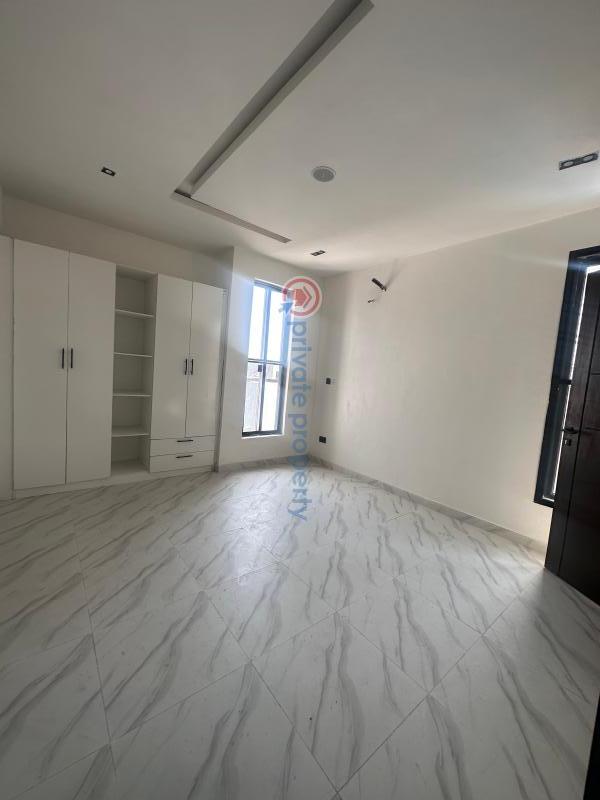 2 bedroom Flat & Apartment For Sale Ologolo Lekki Lagos - 3