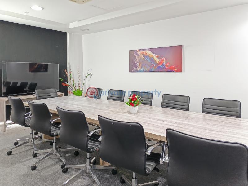 Private Office For Rent Block 10, Plot 2 & 3 Admiralty Way Lekki Phase 1 Lagos - 4