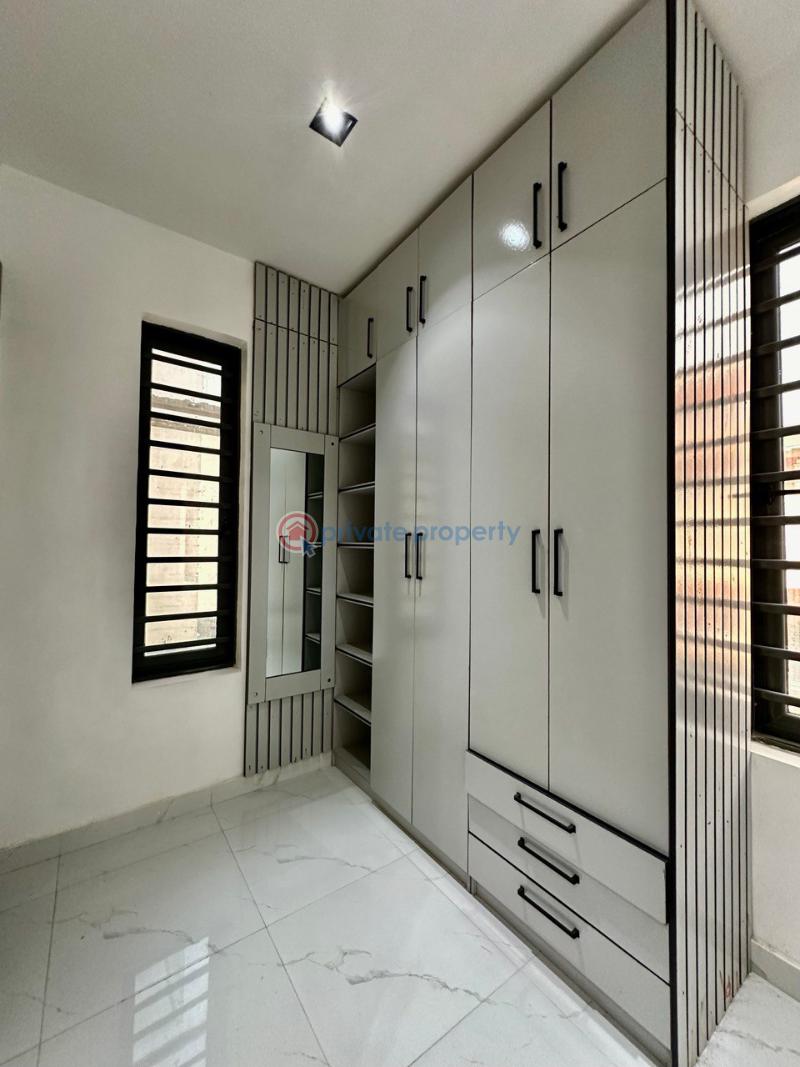 2 bedroom Block Of Flats For Sale Freedom Way Lekki Expressway Lagos - 10