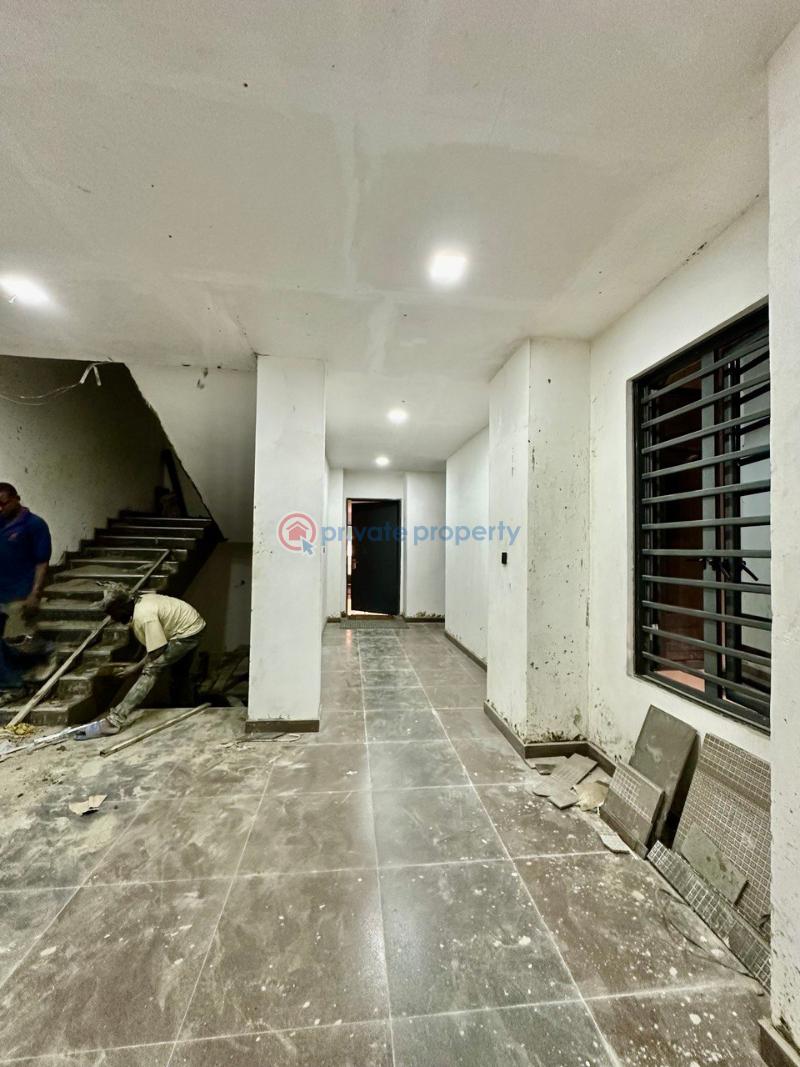2 bedroom Block Of Flats For Sale Freedom Way Lekki Expressway Lagos - 11