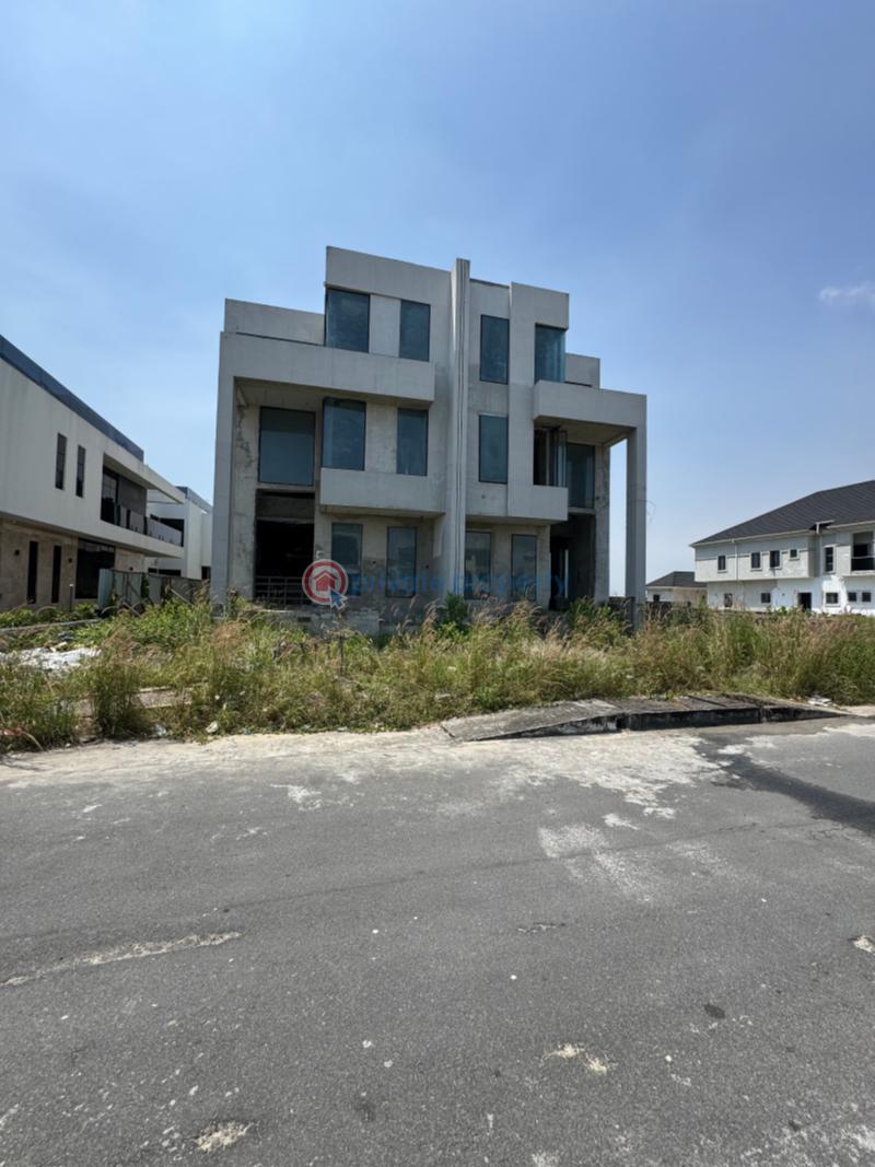 Finish to your taste— 5 bedroom semi-detached duplex with swimming pool - 1 5 bedroom Detached Duplex For Sale Cowrie Creek Estate Ikate Elegushi Lekki Lagos - 1