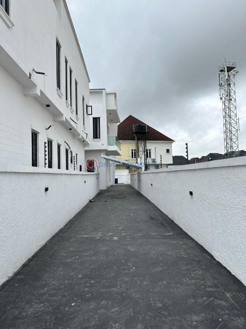 5 bedroom Detached Duplex For Sale Orchid Road Lekki Lagos Ikota Lekki Lagos - 3