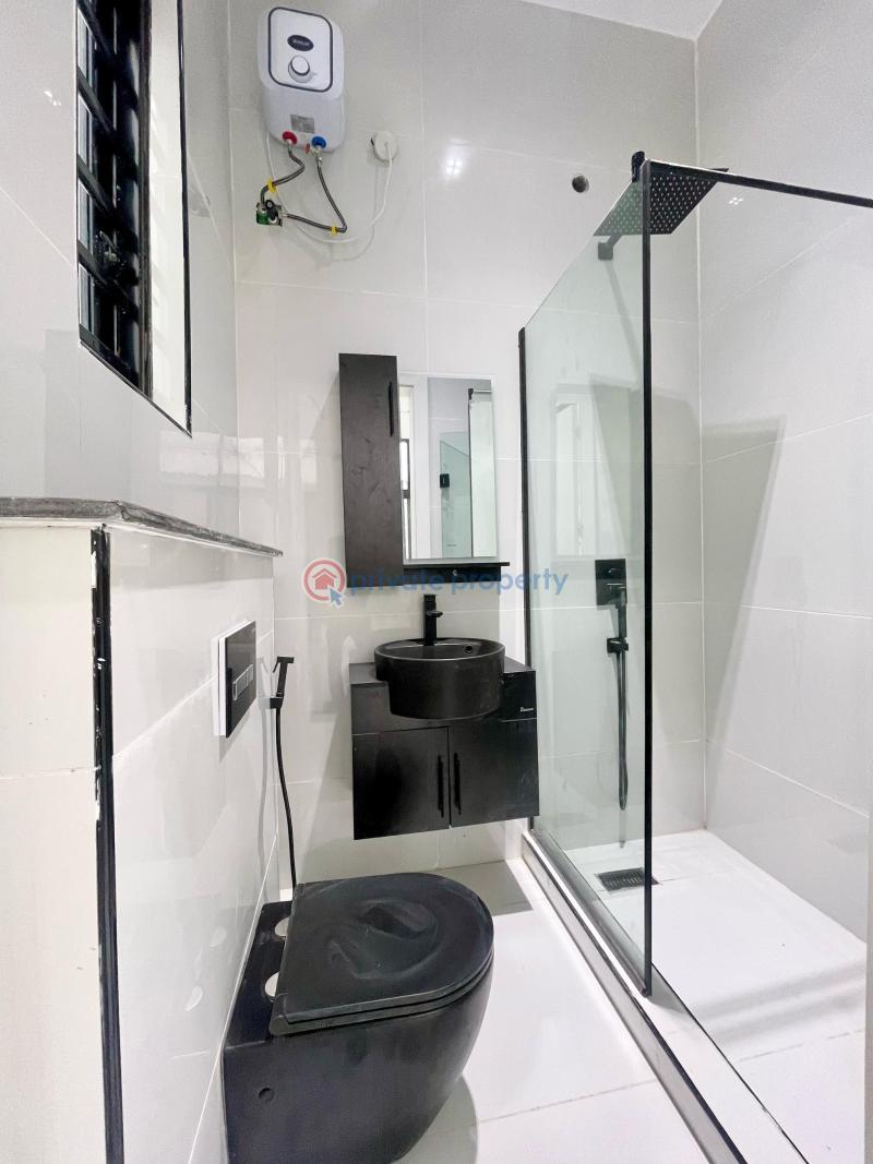 5 bedroom Detached Duplex For Sale Second Toll Gate Chevron Drive Lekki Lagos - 19