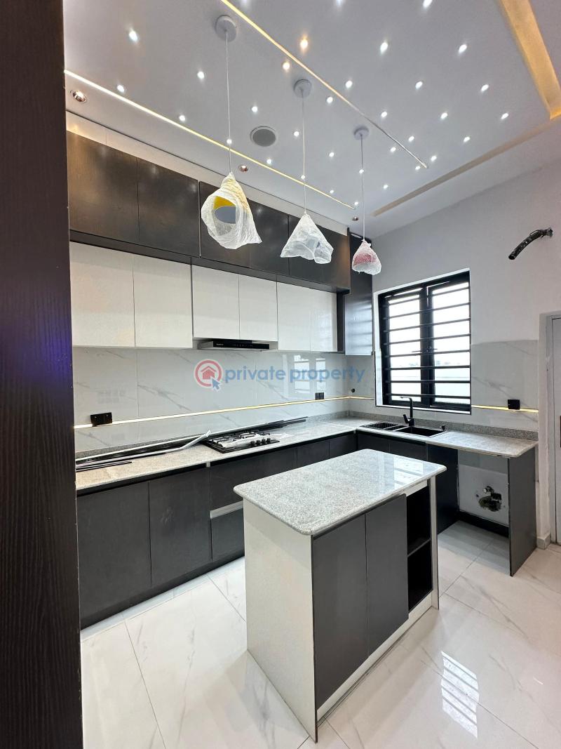 Finished spacious luxury 4 bedroom semi detached duplex with bq and bar - 8 4 bedroom Semi detached Duplex For Sale Ajah Lagos - 8