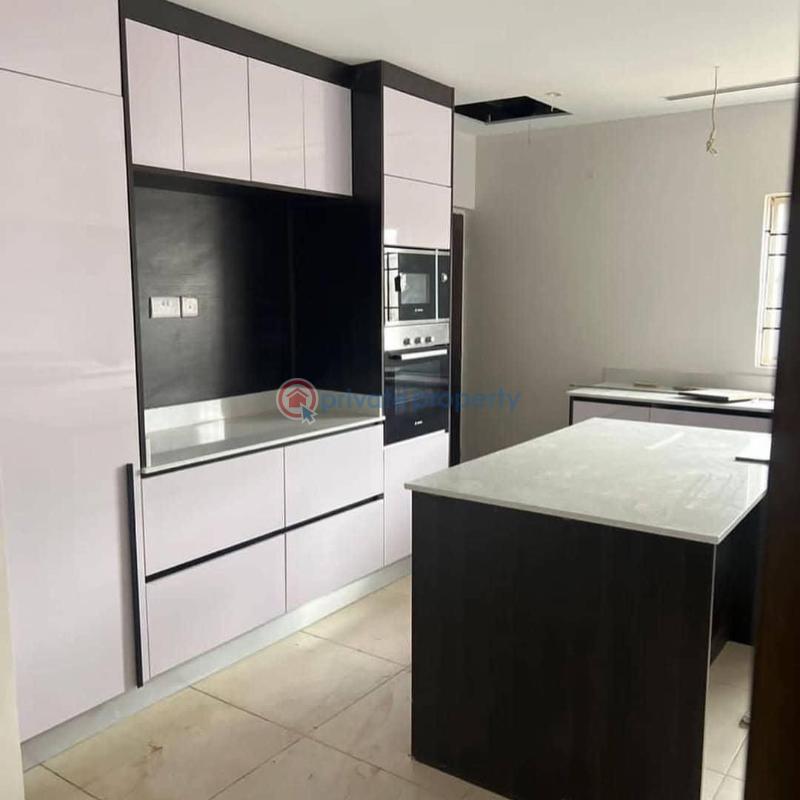 5 bedroom Detached Duplex For Sale Jabi Abuja Phase 2  - 3