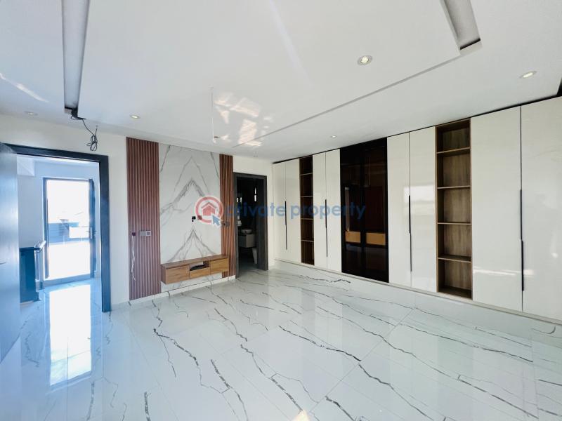 5 bedroom Detached Duplex For Sale Prestigious Royal Garden Estate Ajah Ajiwe Ajah Lagos - 10