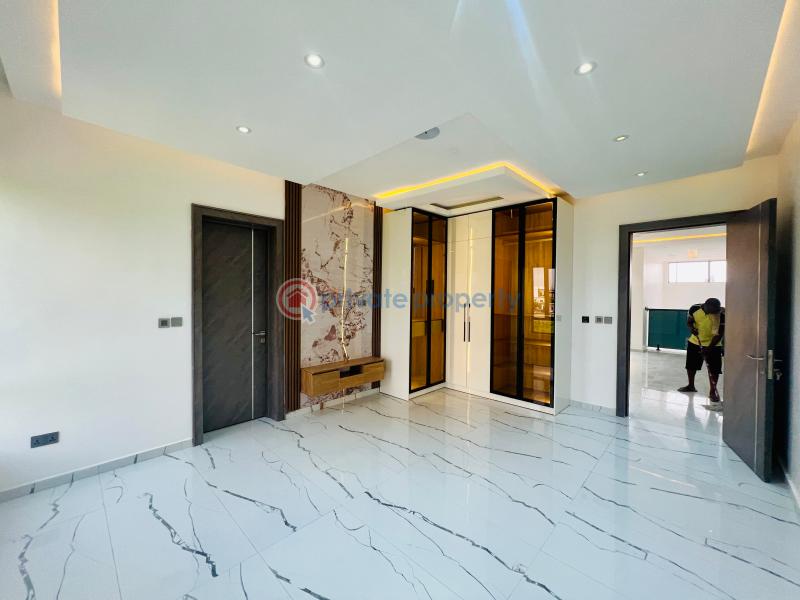 5 bedroom Detached Duplex For Sale Prestigious Royal Garden Estate Ajah Ajiwe Ajah Lagos - 11