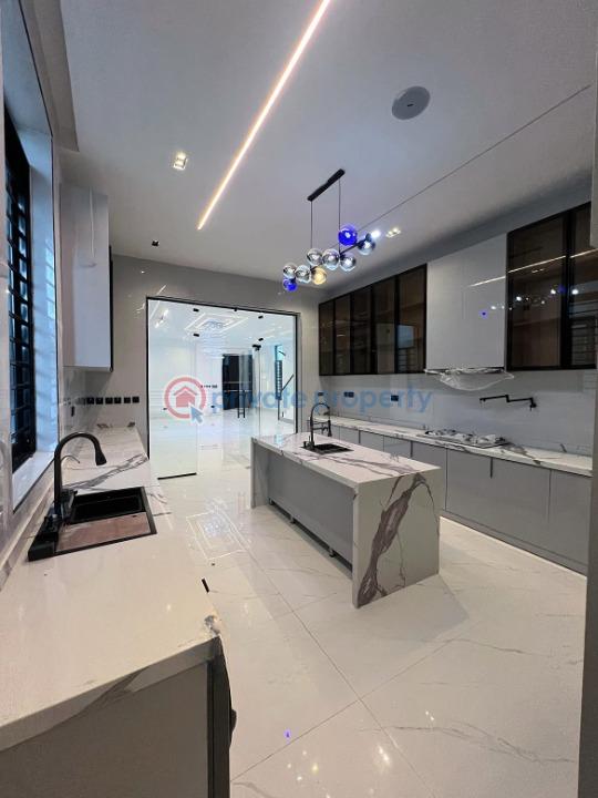 5 bedroom House For Sale Chevron Lekki Lagos - 2