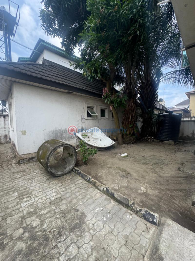 5 bedroom Detached Duplex For Sale Off Hakeem Dickson Lekki Phase 1 Lagos - 2