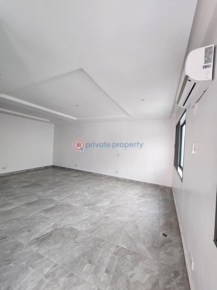 5 bedroom Semi detached Duplex For Sale Off Banana Island Road Banana Island Ikoyi Lagos - 3