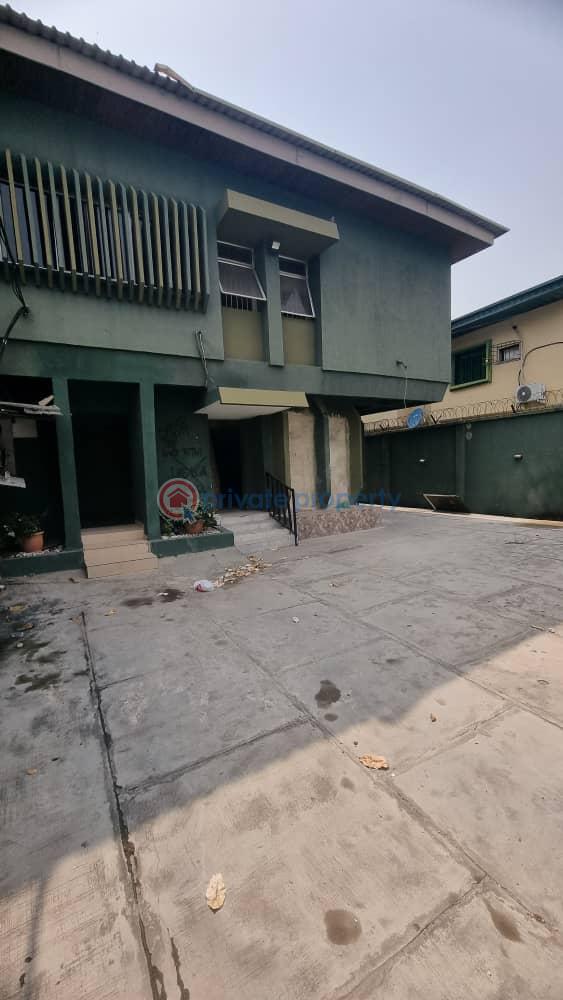 5 bedroom House For Rent Lekki Phase 1 Lagos - 7