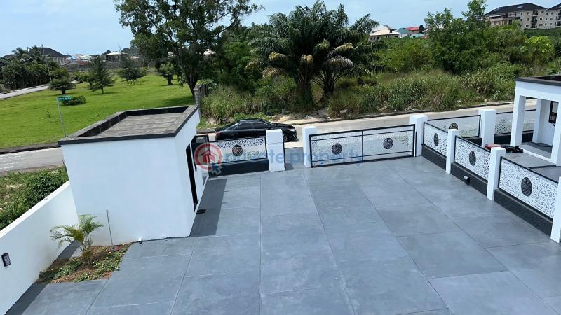 5 bedroom semi-detached house - 24 5 bedroom Duplex For Sale Royal Gardens Estate, Ajah Along Lekki Expressway Lagos - 24