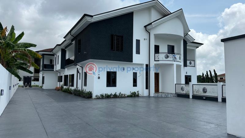 5 bedroom semi-detached house - 1 5 bedroom Duplex For Sale Royal Gardens Estate, Ajah Along Lekki Expressway Lagos - 1