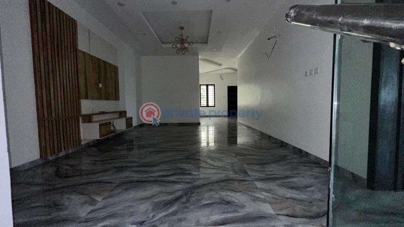 5 bedroom semi-detached house - 11 5 bedroom Duplex For Sale Royal Gardens Estate, Ajah Along Lekki Expressway Lagos - 11