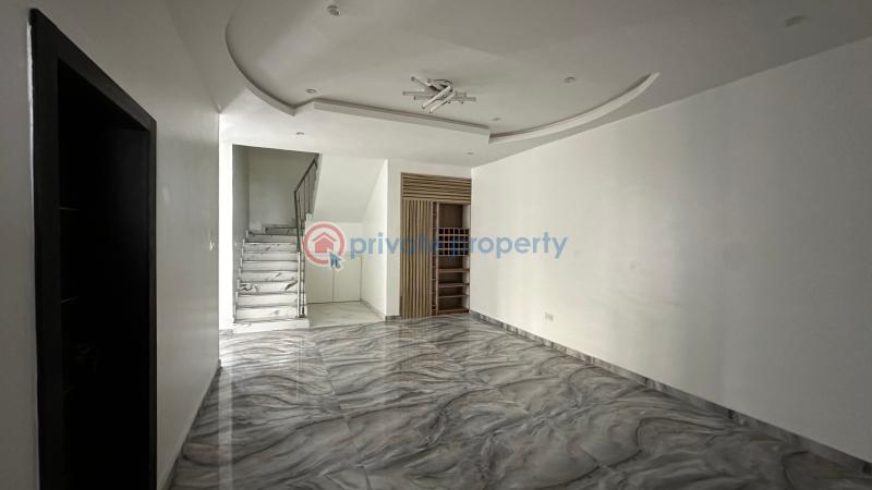 5 bedroom semi-detached house - 9 5 bedroom Duplex For Sale Royal Gardens Estate, Ajah Along Lekki Expressway Lagos - 9