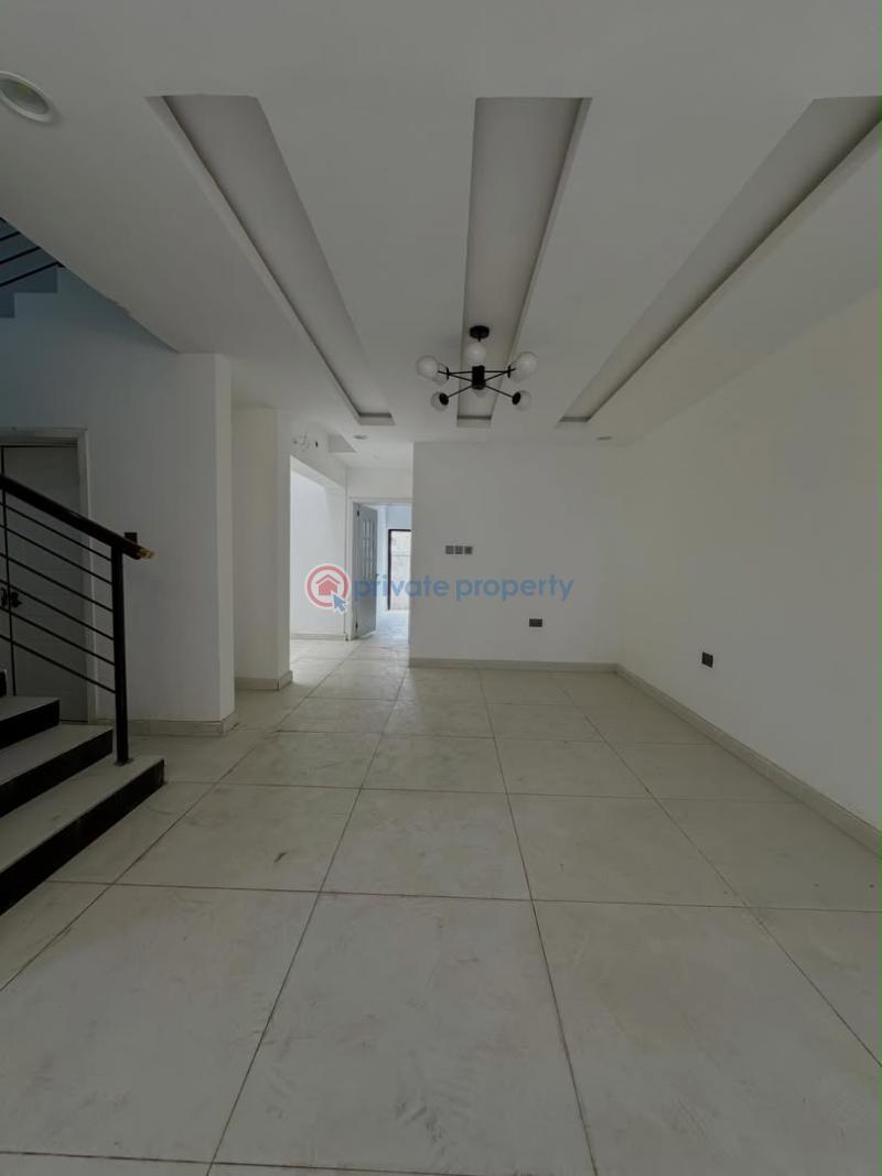 5 bedroom Terrace For Sale Wuye Abuja Phase 2  - 4