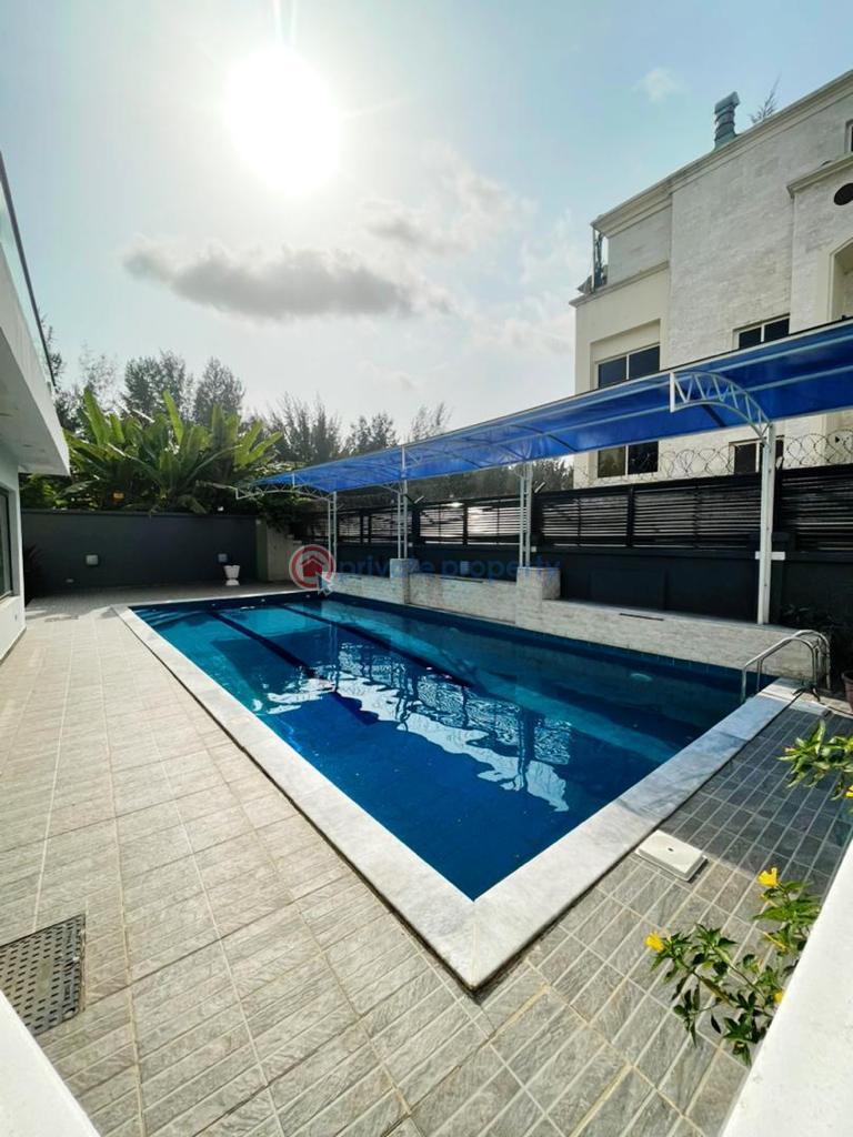 Flamboyant 4 bedrooms terrace duplex with swimming pool &bq - 4 4 bedroom Terrace For Sale Banana Island Ikoyi Lagos - 4