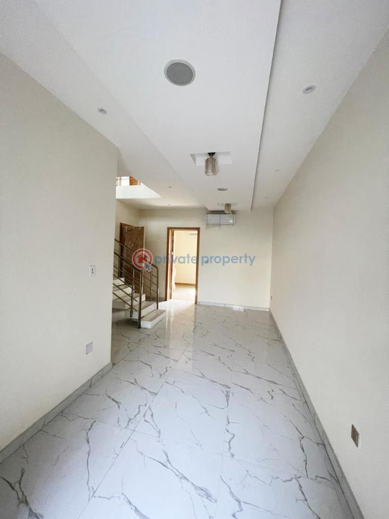 Flamboyant 4 bedrooms terrace duplex with swimming pool &bq - 5 4 bedroom Terrace For Sale Banana Island Ikoyi Lagos - 5
